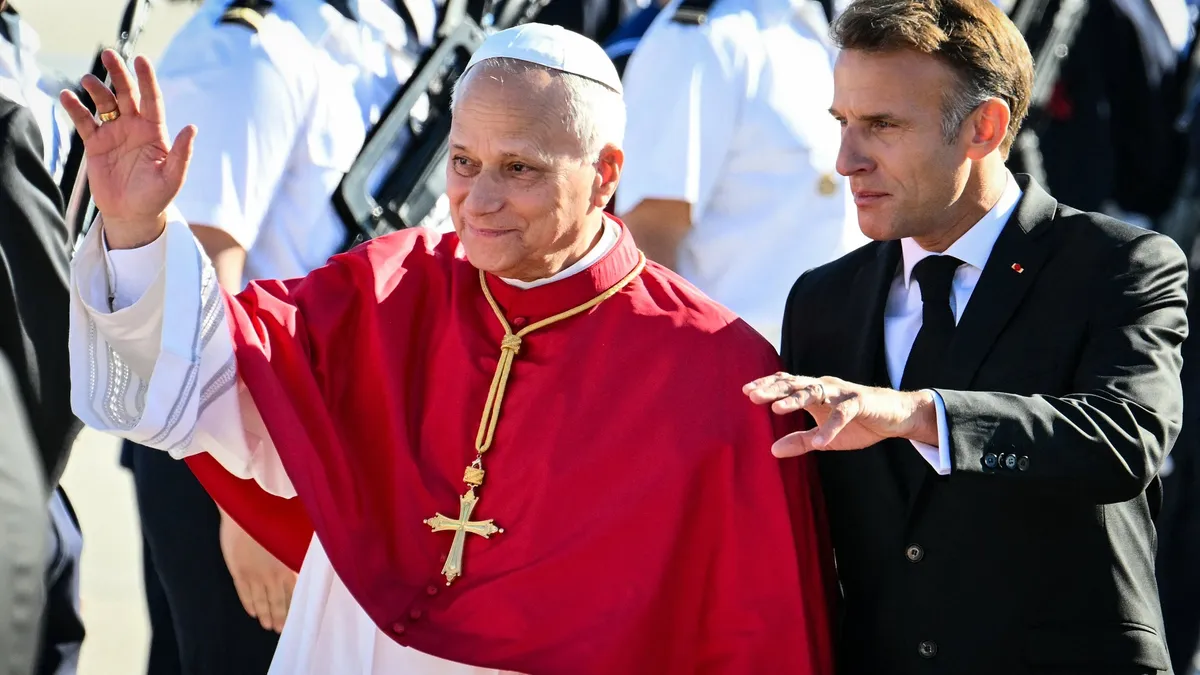 Papa Leo XIV ve Macron: AI denetimi ve barış çağrısı