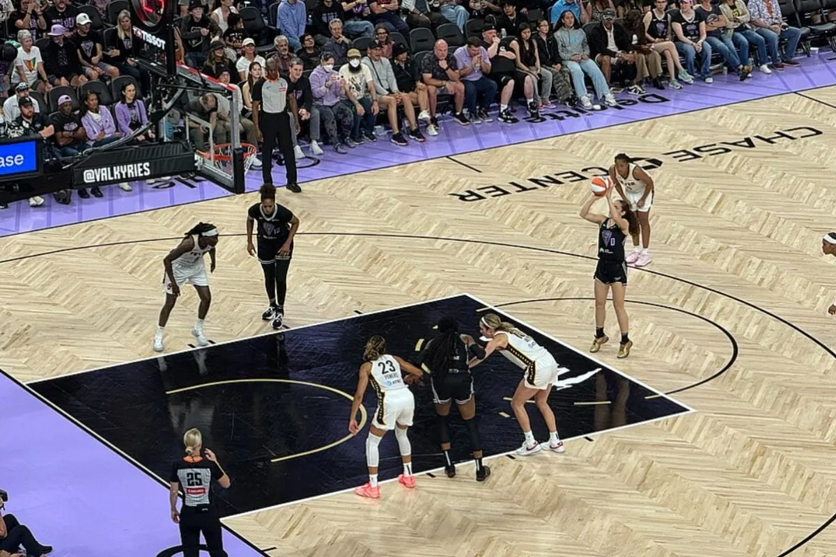 Valkyries, Aces'i 71-60 yendi ve yarı finalde 1-0 öne geçti