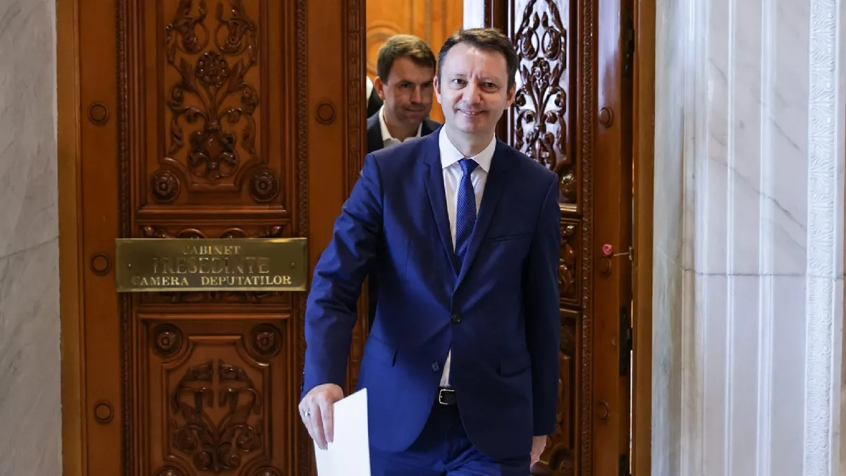 Romania PM-designate Muresan submits cabinet, 372-measure plan