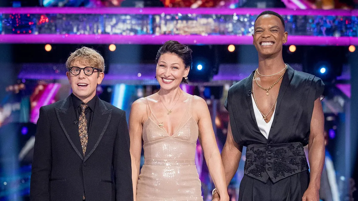 Strictly Come Dancing yeni sezon başlıyor, üçlü sunucu kadrosu tartışmalı
