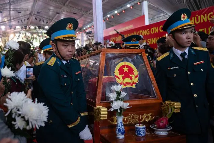 Vietnam'da 1968 Tet Ofansifi'sı ölülerinin 731 bedeni 58 yıl sonra toprağa verildi